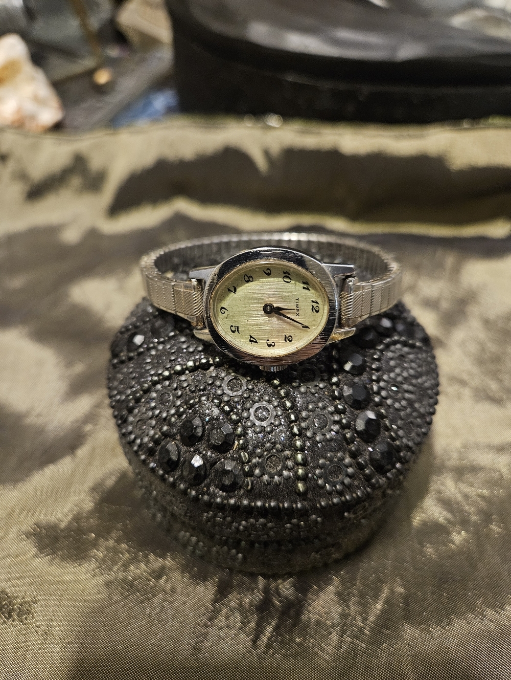 Timex Silver Color Watch Not Tested. - Picture 2 of 3